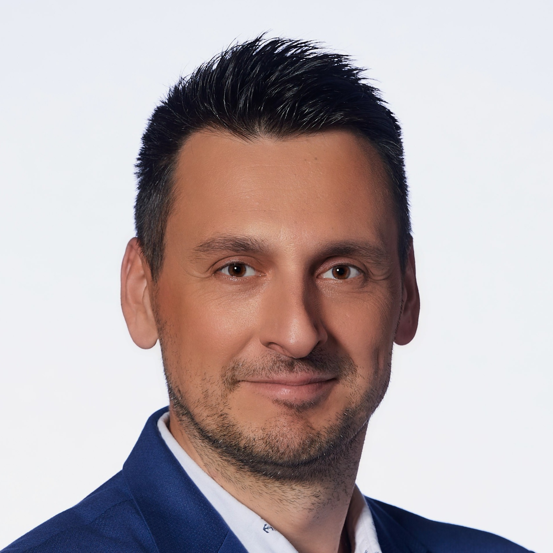     Szabó Máté
