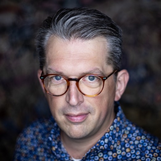     Pusztay András
