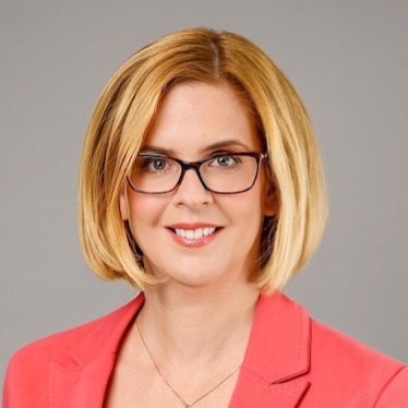     Herczeg Anna
